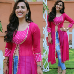 Beautiful Pink Chiffon and Leheriya middle slit kurti