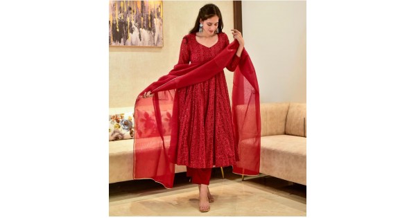 Buy Indian Ethnic Wear for Women - Kurta Sets, Dresses, USA women's Wear –  Fledgling Wings