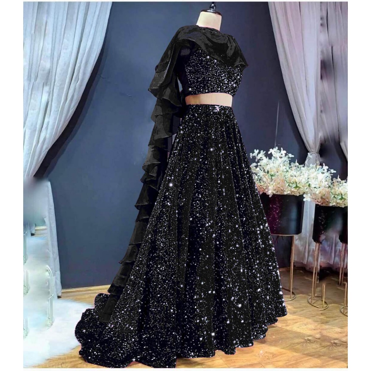 Look Like Royalty in 2019 Wearing a Velvet Lehenga Choli! 9 Handpicked  Royal Velvet Lehenga Cholis Just for You!