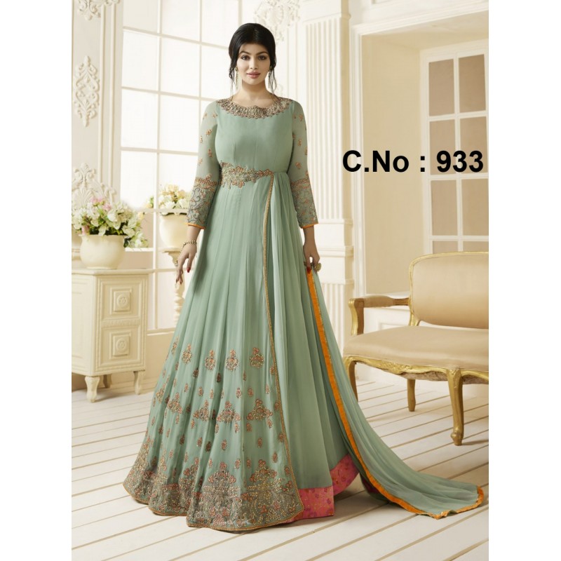 ayesha takia gown