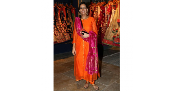 Pink kurta set with orange dupatta by Rang by Manjula Soni | The Secret  Label