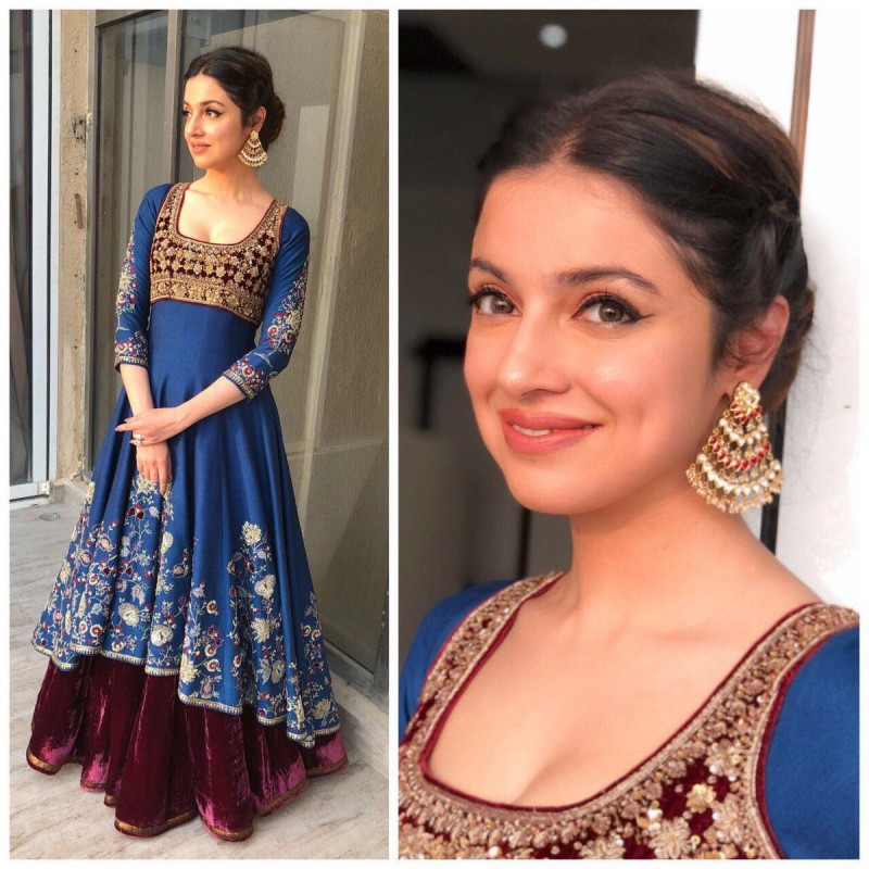 maroon indo western gown