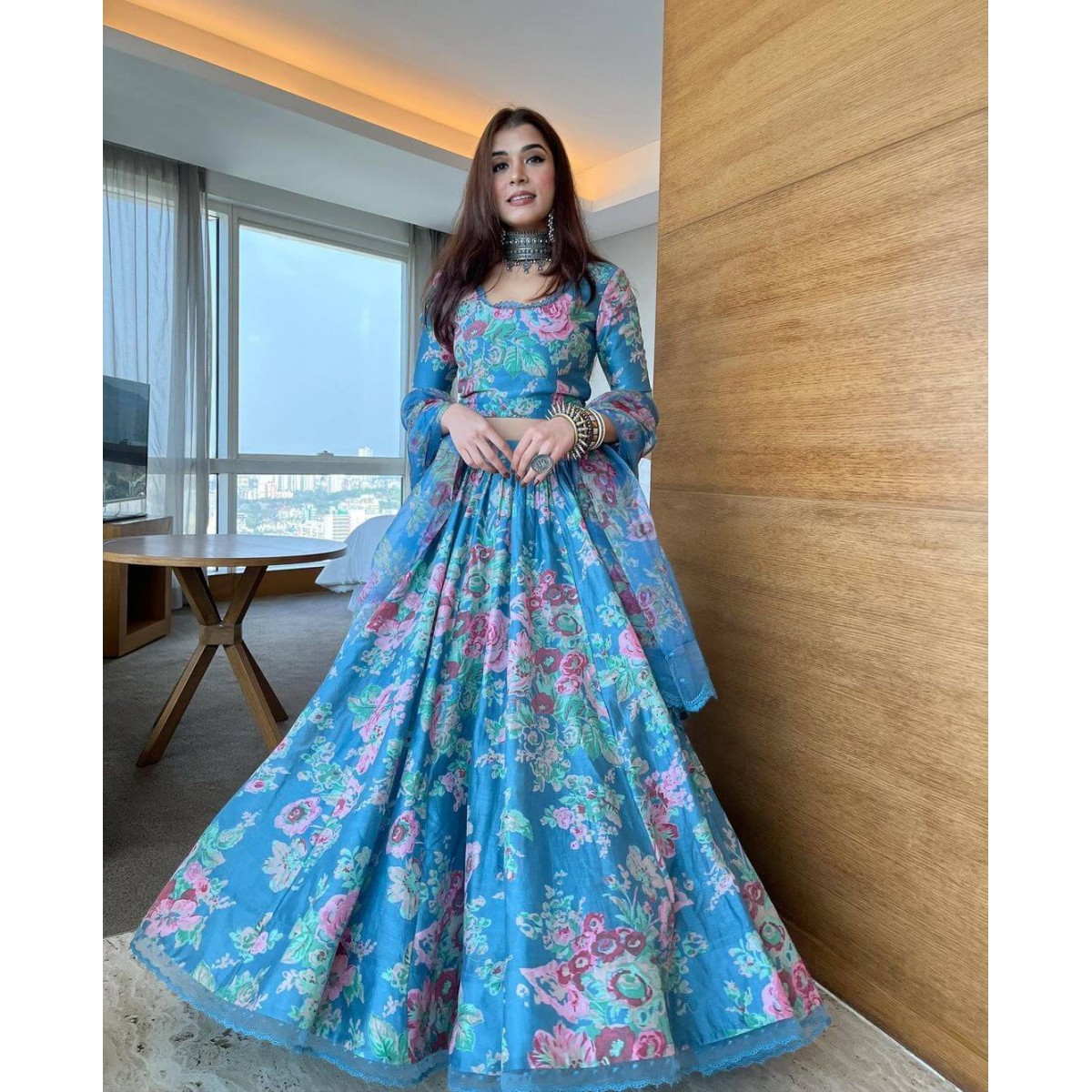 Buy Latest Organza Lehenga Choli Online at Ethnic Plus