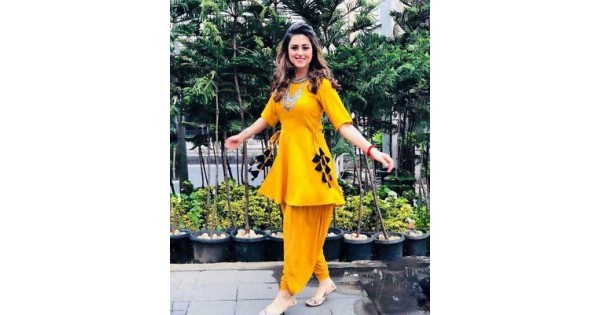 Royal Yellow Dhoti Suit With Peplum Top And Floral Cut Mirror Buttis Online  - Kalki Fashion | Peplum top outfits, Indian fashion, Designer dresses  indian