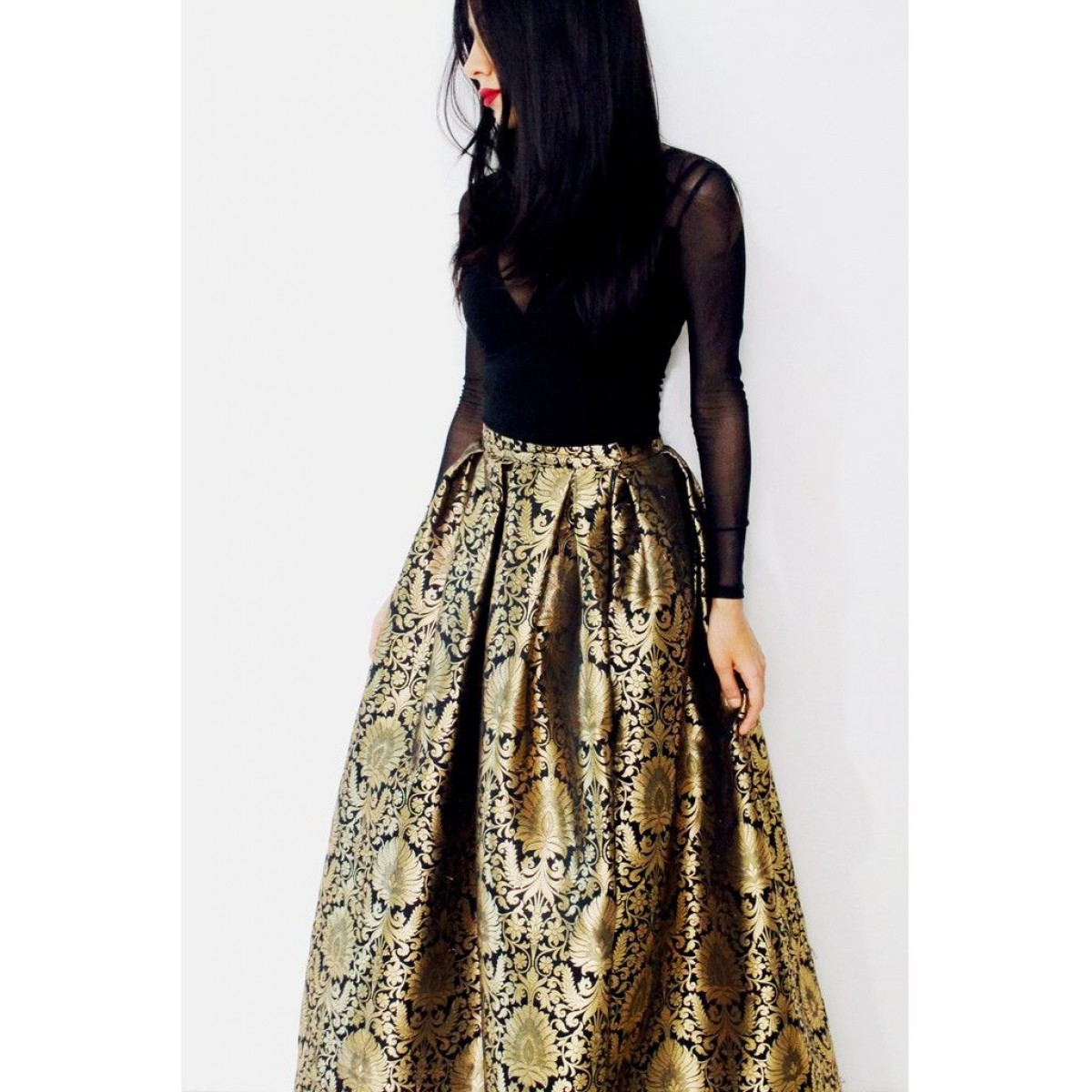 Black and Golden Designer Pre Bridal Lehenga, Size: S - XL